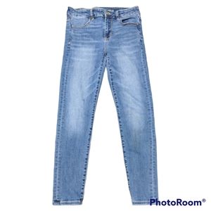 American Eagle 8 Short Hi-Rise Jegging